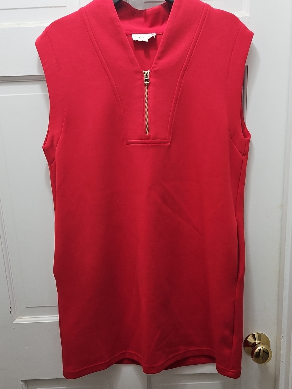 entro Red Shift Dress With GOLD zipper